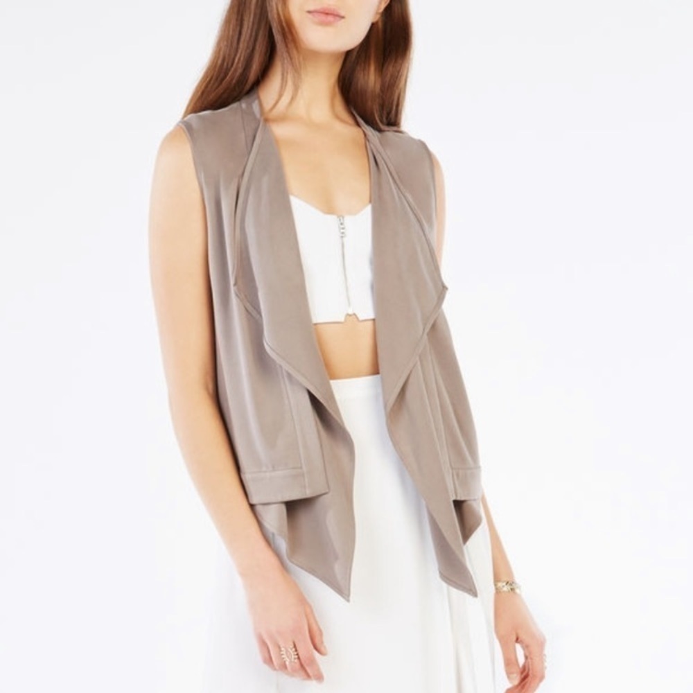 BCBGMaxazria Ryland Draped Front Vest‎ in Taupe size XS